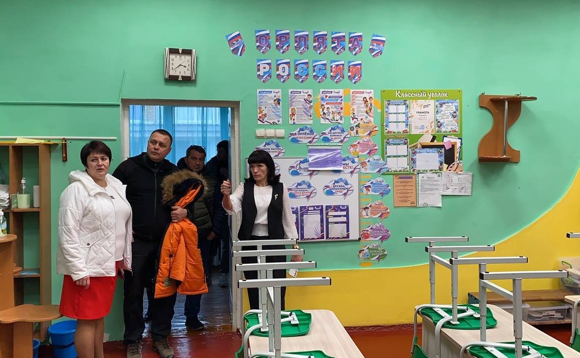 При содействии Игоря Кастюкевича в школе №1 Чаплынки Херсонской области поменяли подрядчика и установили ежедневный мониторинг за ходом ремонтных работ