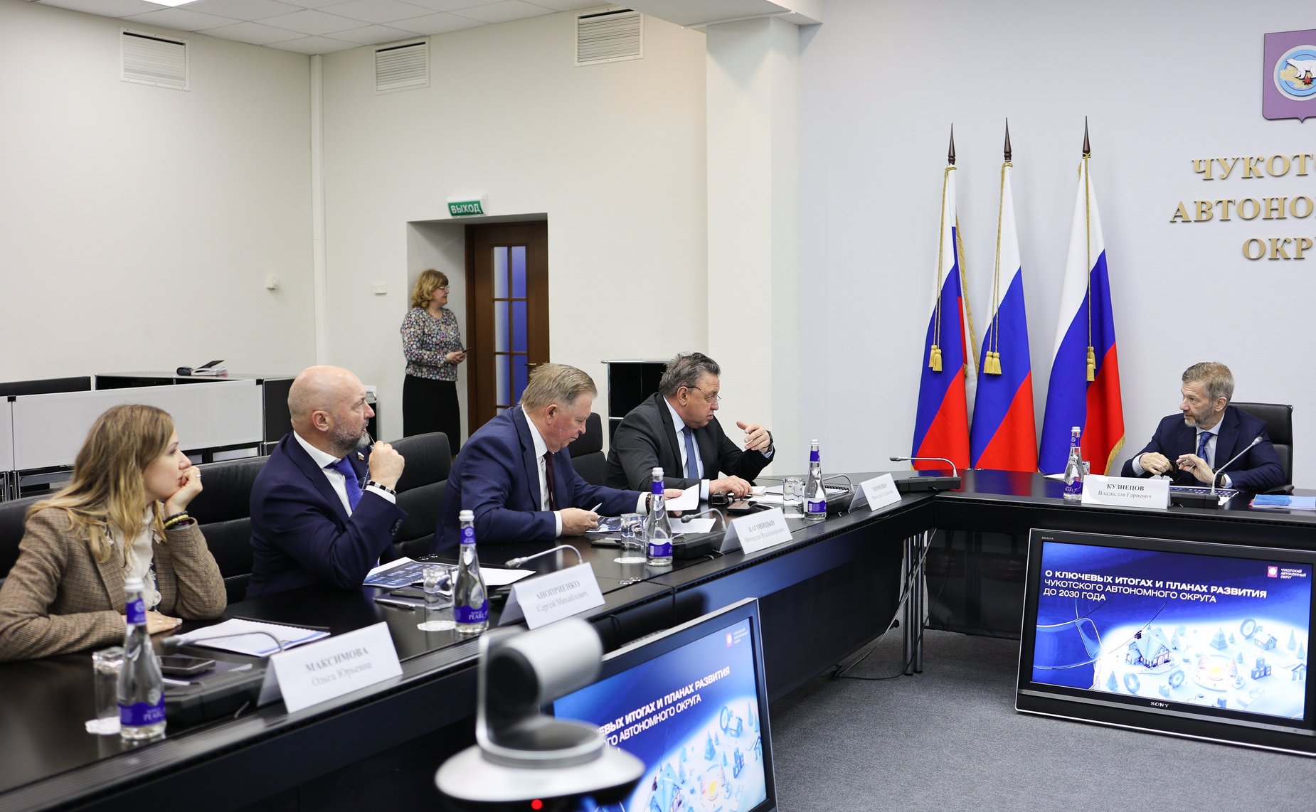Сенаторы провели встречу с губернатором Чукотского АО Владиславом Кузнецовым