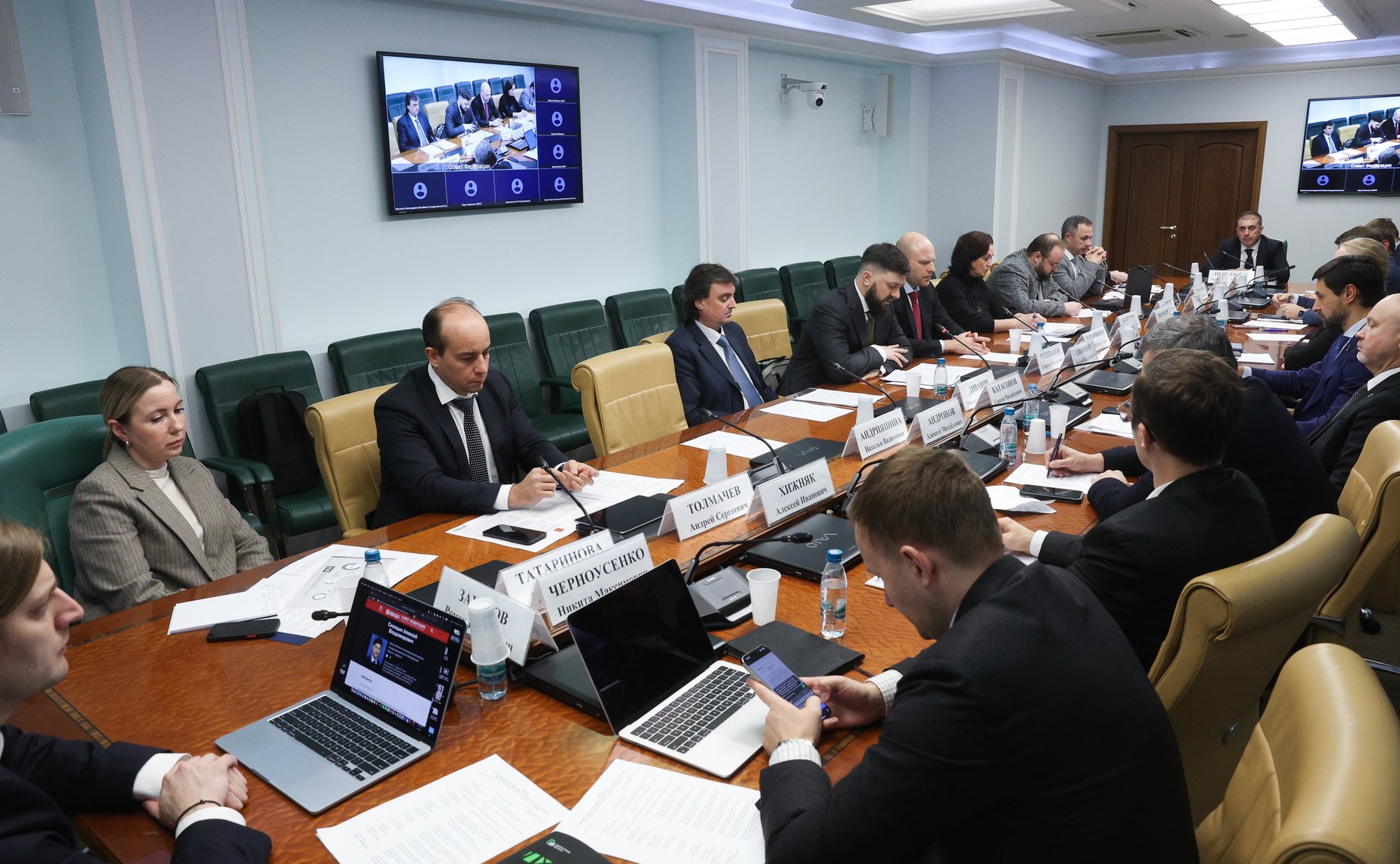 Совещание Комитета СФ по экономической политике «Об эффективности регулирования оборота табачной и никотинсодержащей продукции и о мерах по ее повышению»