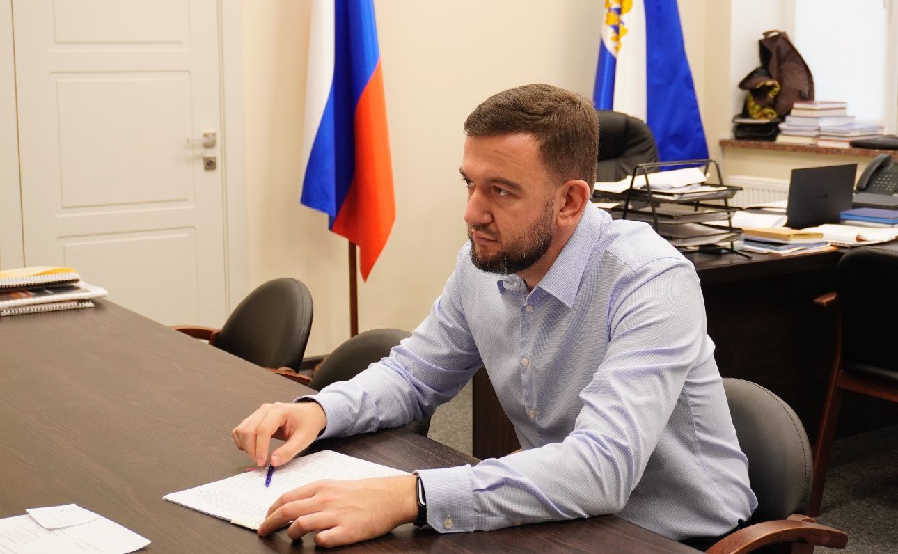 Игорь Кастюкевич провел ряд рабочих встреч с министрами и врио председателя правительства Херсонской области