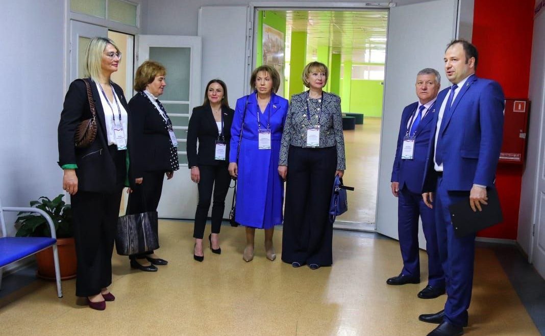 Людмила Скаковская провела выездное совещание Комитета СФ по науке, образованию и культуре в Хабаровске