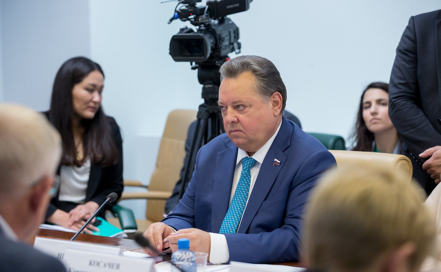 Б. Невзоров