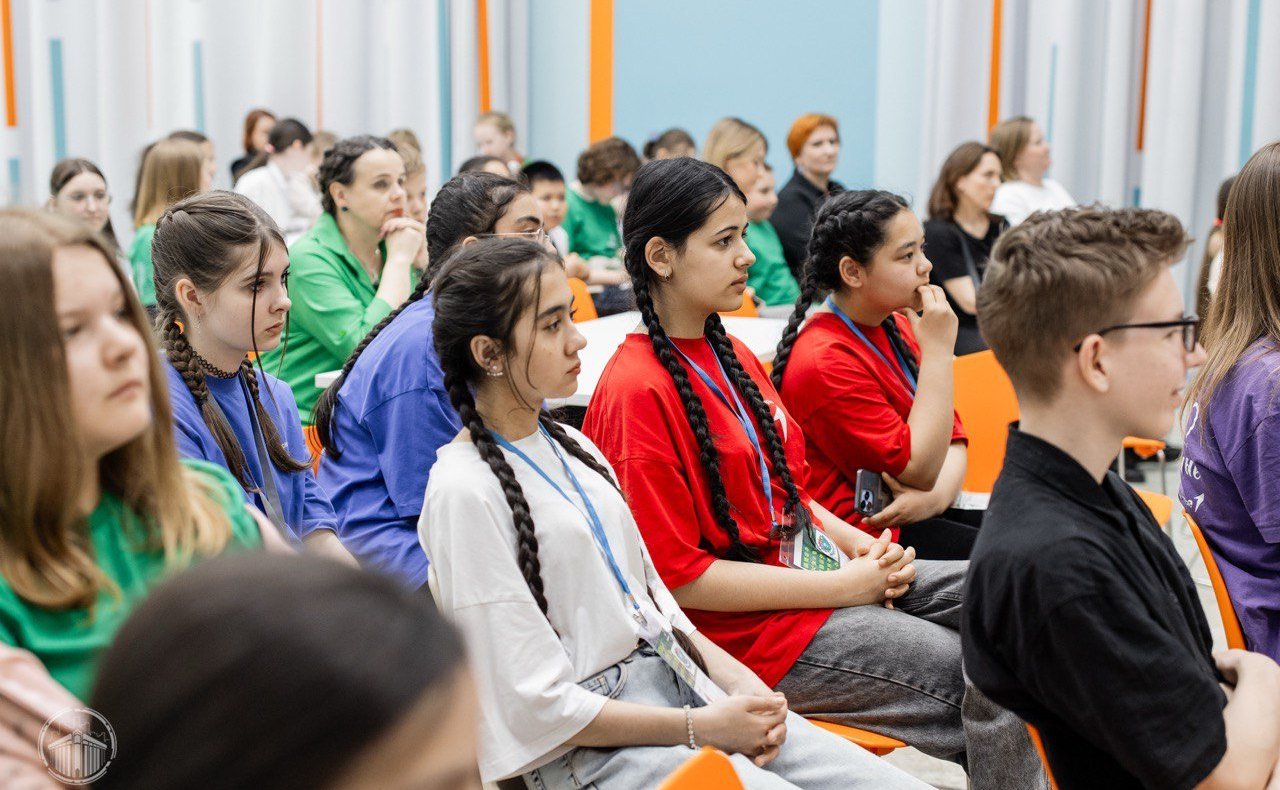 Ольга Щетинина провела экологический урок для юннатов из «Движения Первых» в рамках XI Невского международного экологического конгресса