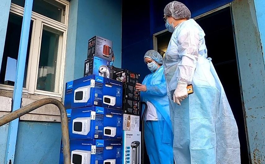 В больницы города Красноярска и Красноярского края поступили подарки для медицинских работников