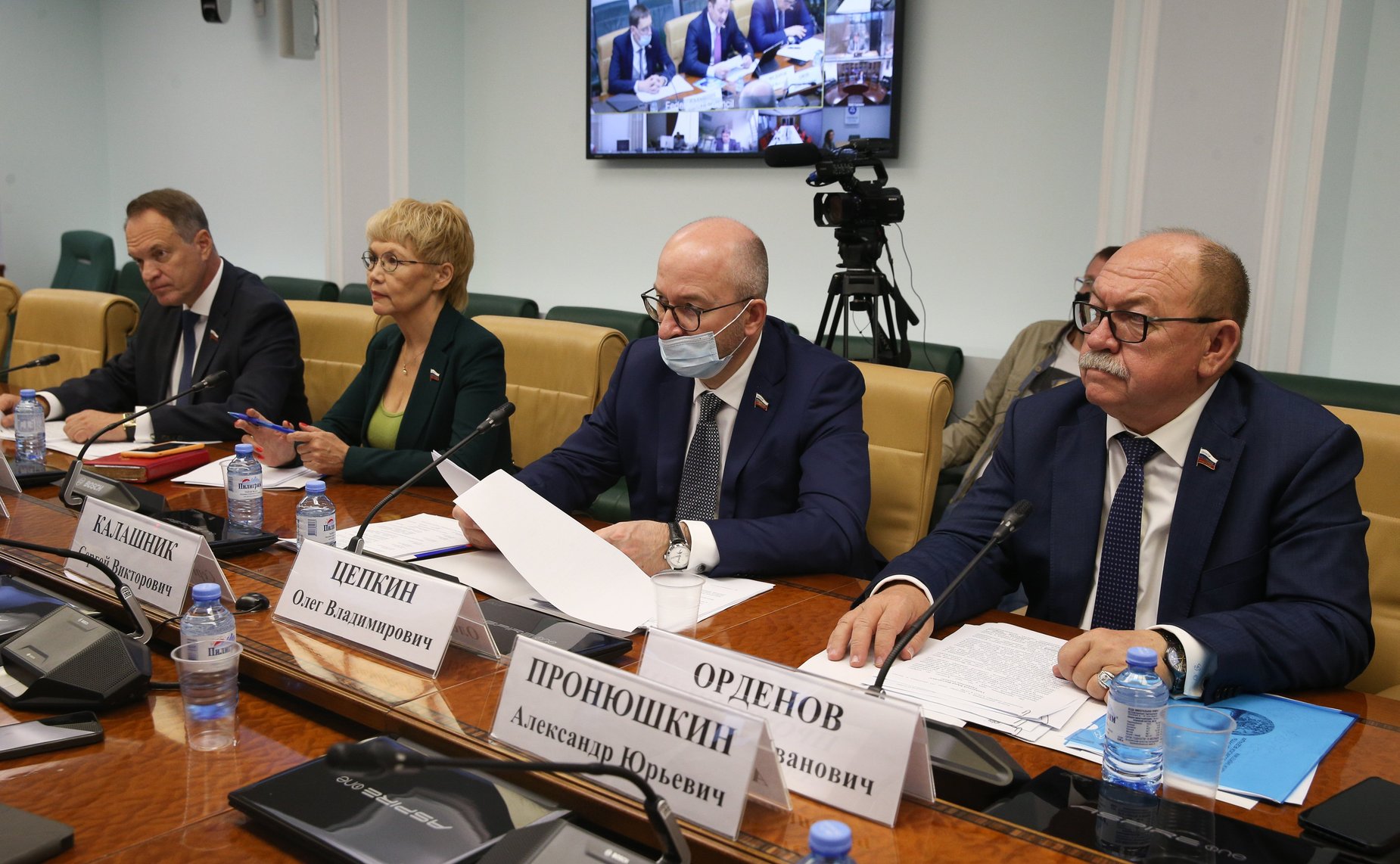 «Круглый стол» на тему «О доступных и чистых источниках энергии»