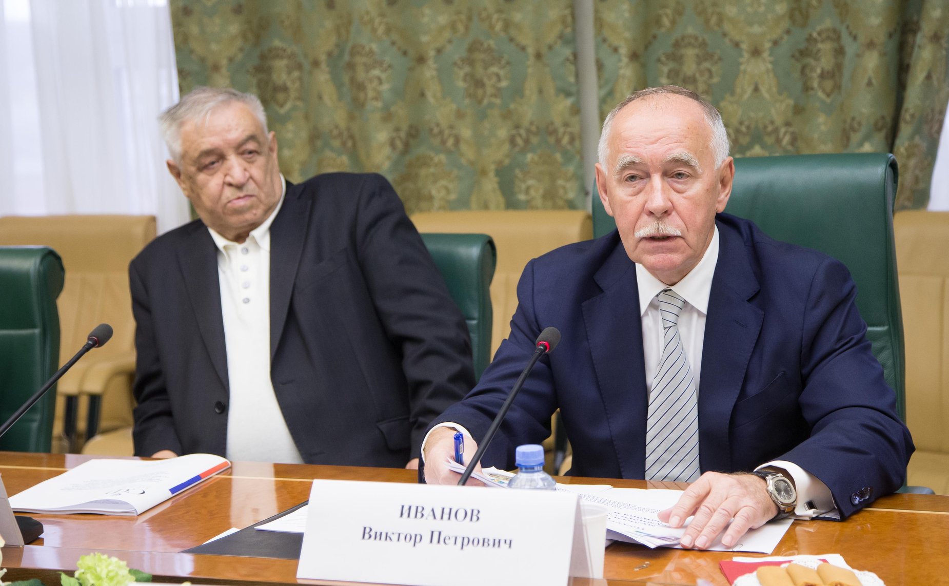 Совещание на тему «О мерах по развитию льноводства»