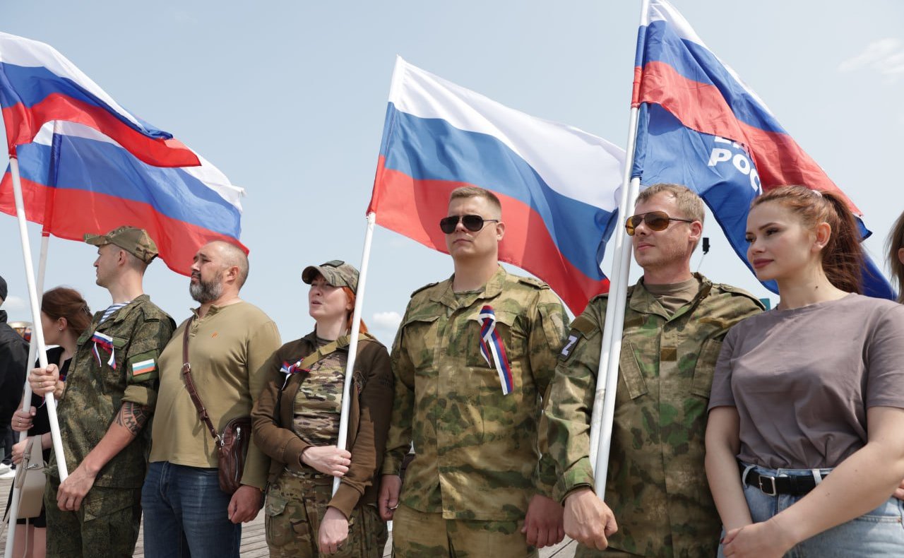 Ольга Щетинина приняла участие в патриотической акции, приуроченной ко Дню России