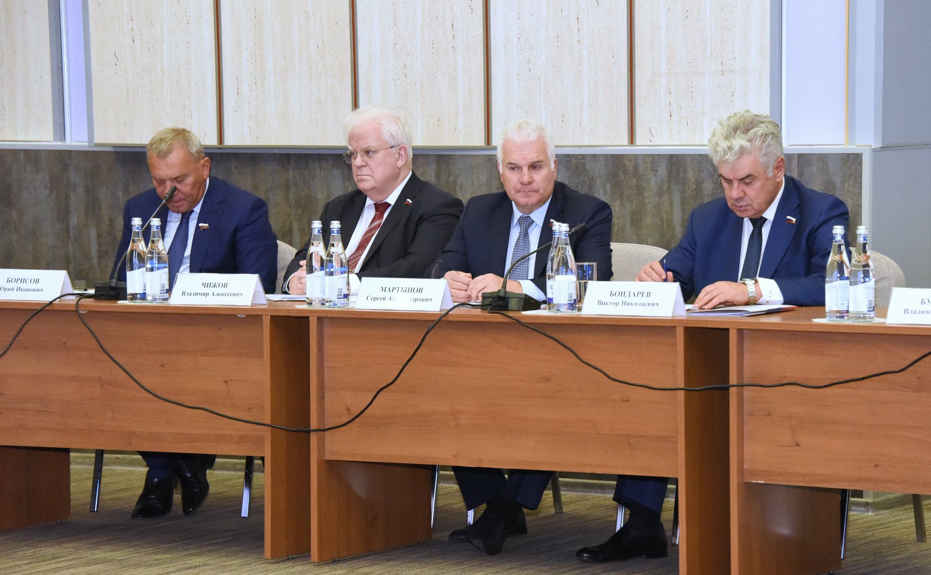 Выездное заседание Комитета СФ по обороне и безопасности на тему посвященное теме развития фундаментальной науки и ее роли в укреплении обороноспособности страны