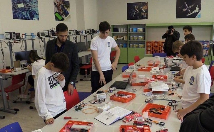 Мухарбек Барахоев в ходе поездки в Назрановский район принял участие в церемонии открытия республиканского лицея-центра для одаренных детей «Олимп»