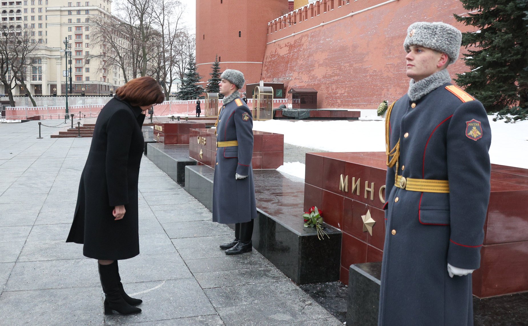 Возложение венка к могиле Неизвестного солдата у Кремлевской стены, памятникам знакам «Город-герой Минск», и «Брестская Крепость-герой»