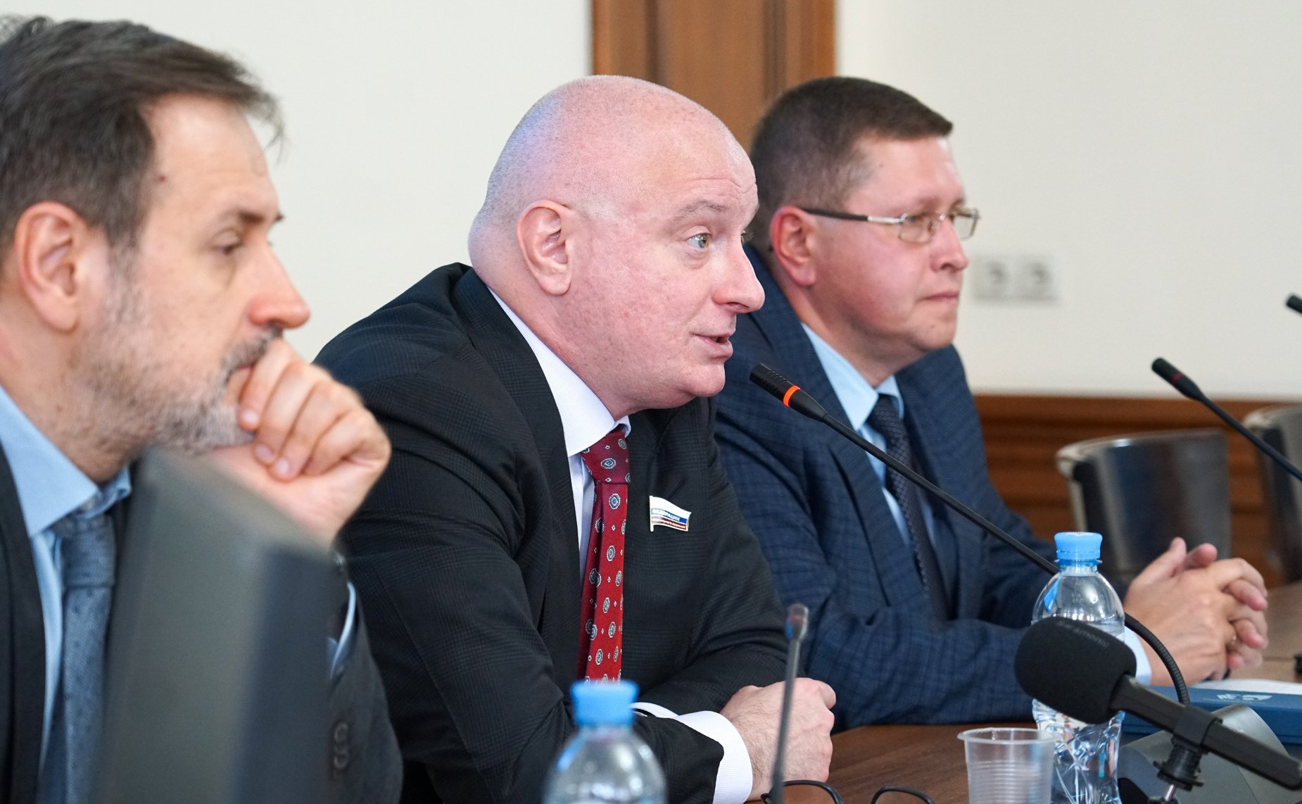 Парламентарии встретились с молодыми юристами – студентами Юридического института Алтайского государственного Университета, с которыми провели открытый диалог