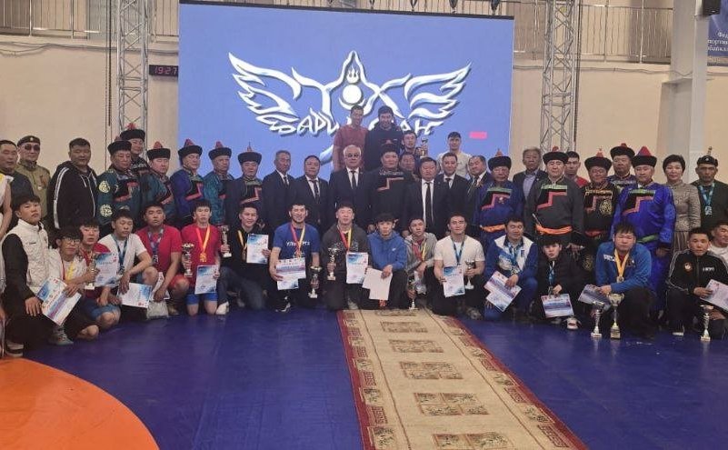 Баир Жамсуев принял участие в спортивных мероприятиях в Агинском Бурятском округе