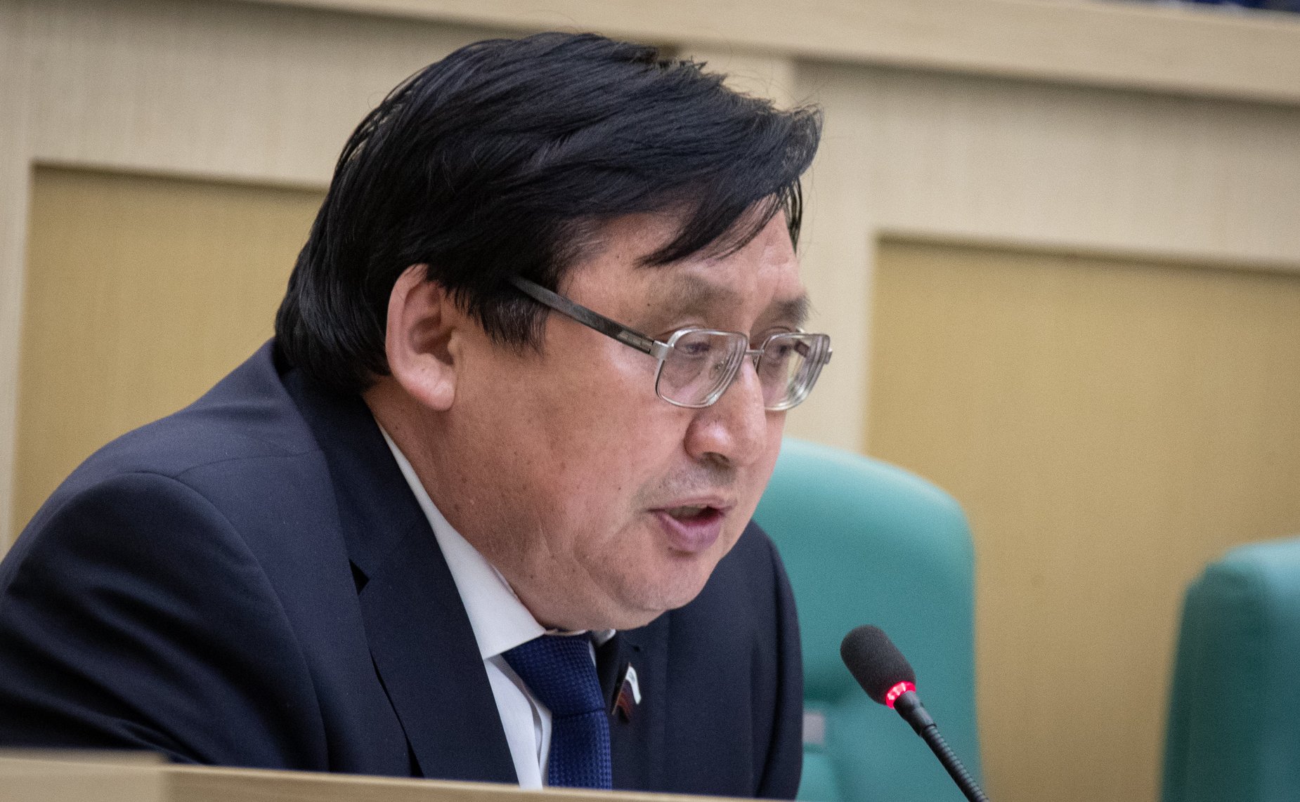 Александр Акимов