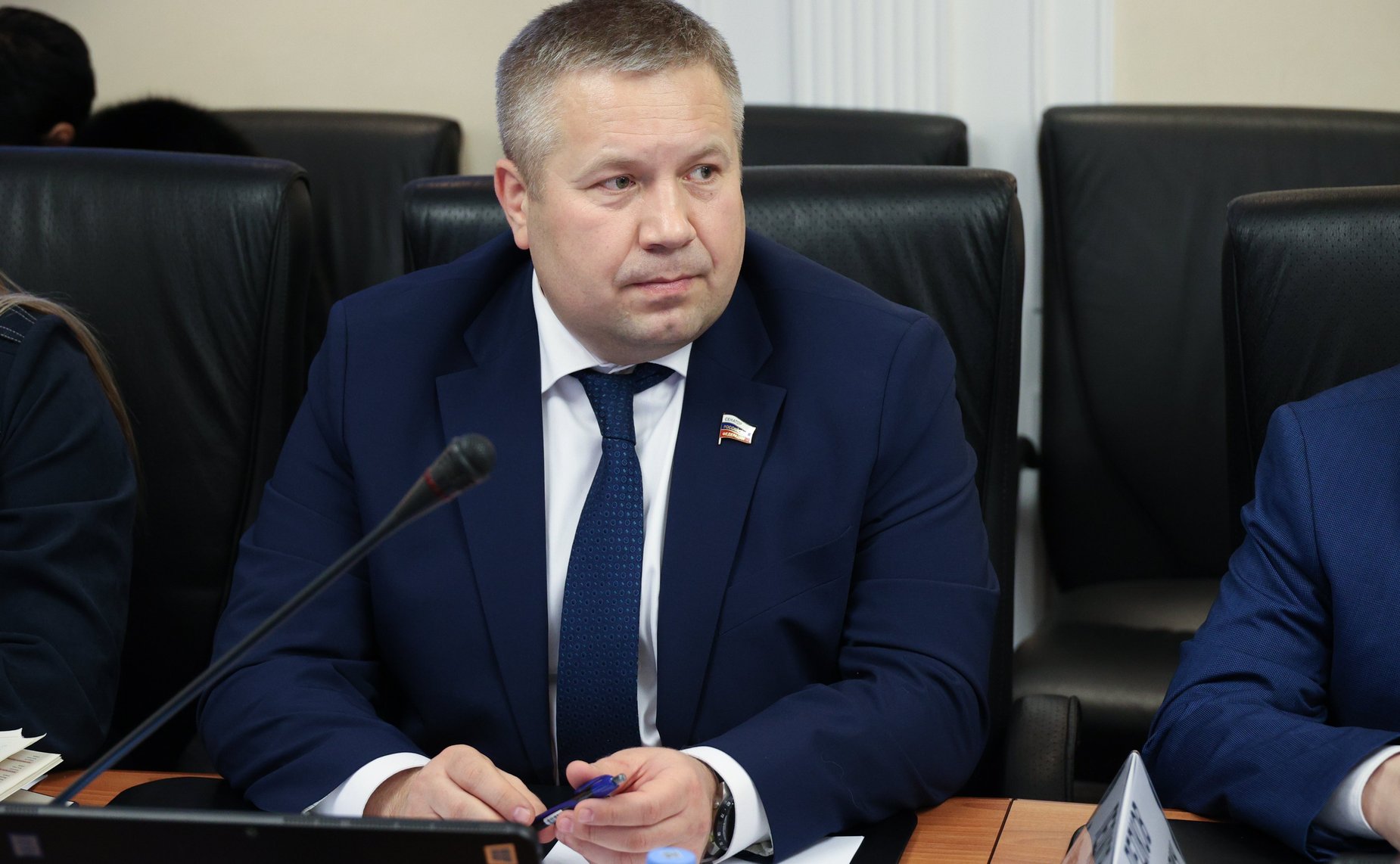 Денис Гусев