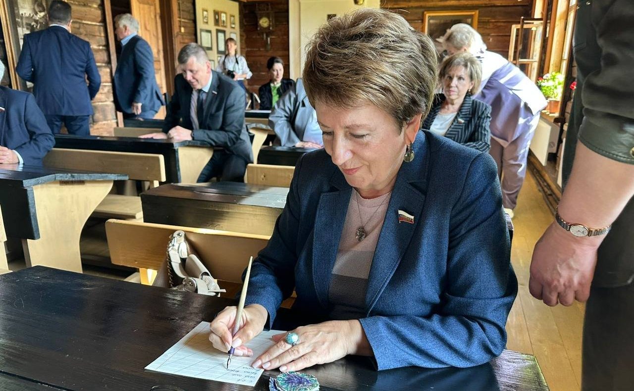 Круглый стол Комитета СФ по науке, образованию и культуре совместно с Комитетом СФ по федеративному устройству, региональной политике, МСУ и делам Севера «О совершенствовании законодательства Российской Федерации об охране объектов культурного наследия»