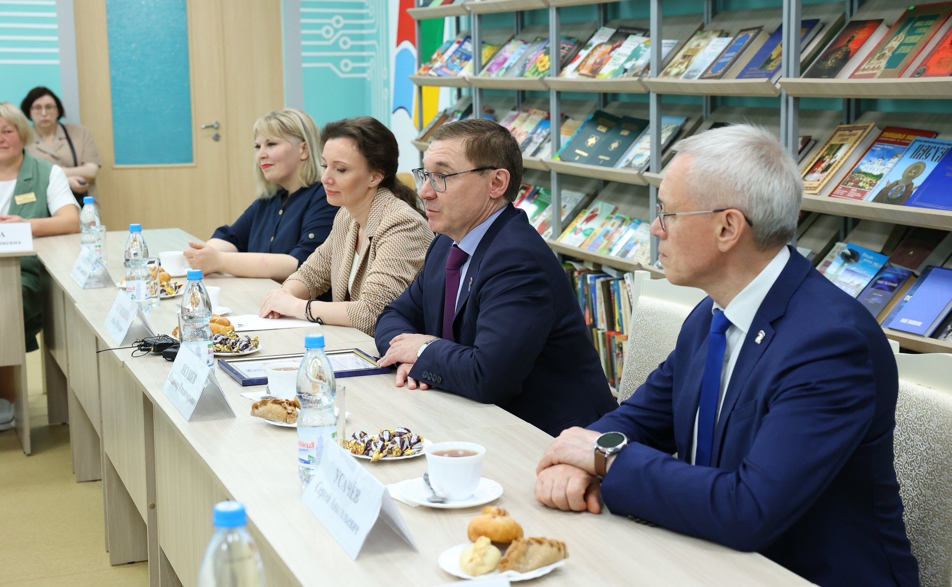 Владимир Якушев в ходе рабочей поездки в Республику Коми встретился с коллективом Республиканского Тентюковского дома-интерната для престарелых и инвалидов