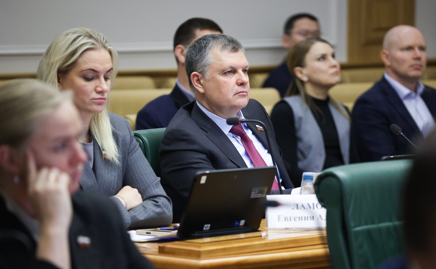 Александр Наролин