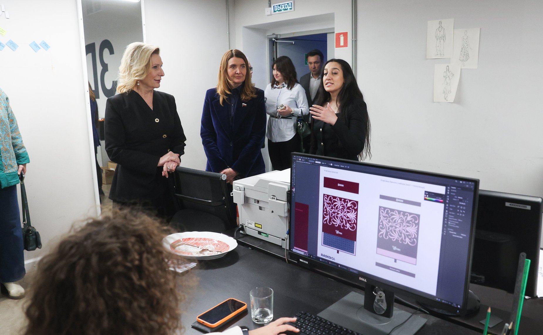 Экскурсия по пространству RASKROI. IV Международный форум «Содружество моды»