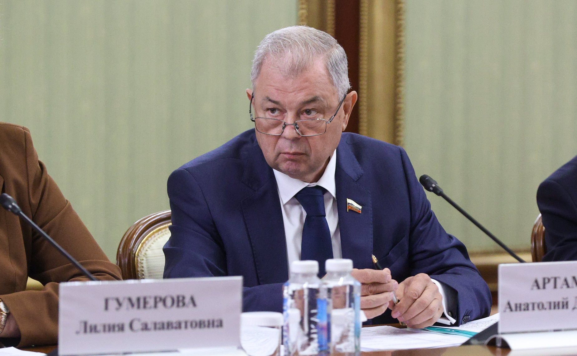 Анатолий Артамонов