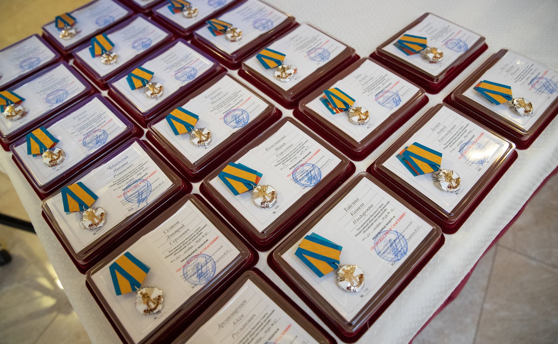 Торжественная церемония награждения детей и подростков, проявивших мужество в экстремальных ситуациях и спасших человеческие жизни