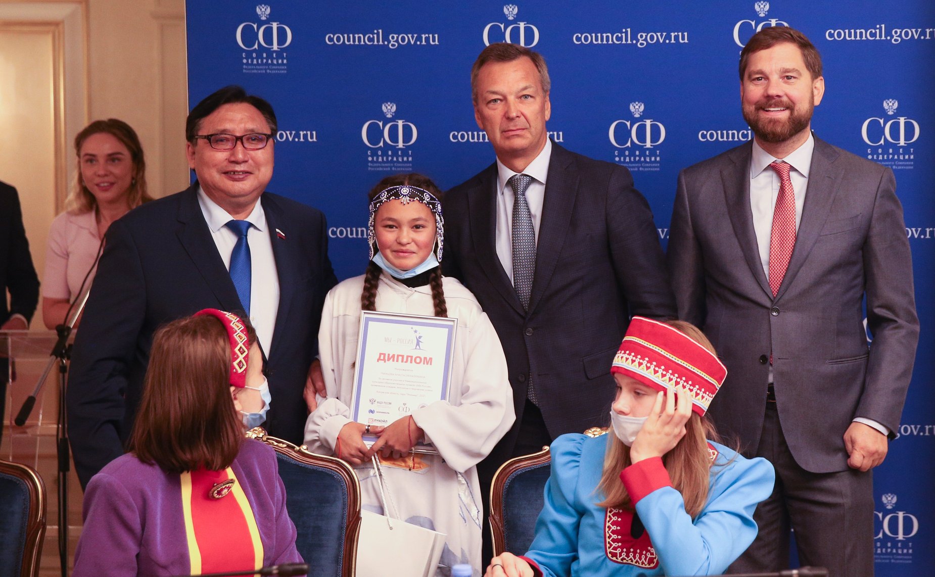 Встреча с детьми-победителями Межнационального культурно-образовательного проекта «МЫ-Россия» в рамках целевой смены «Таланты Арктики. Дети»