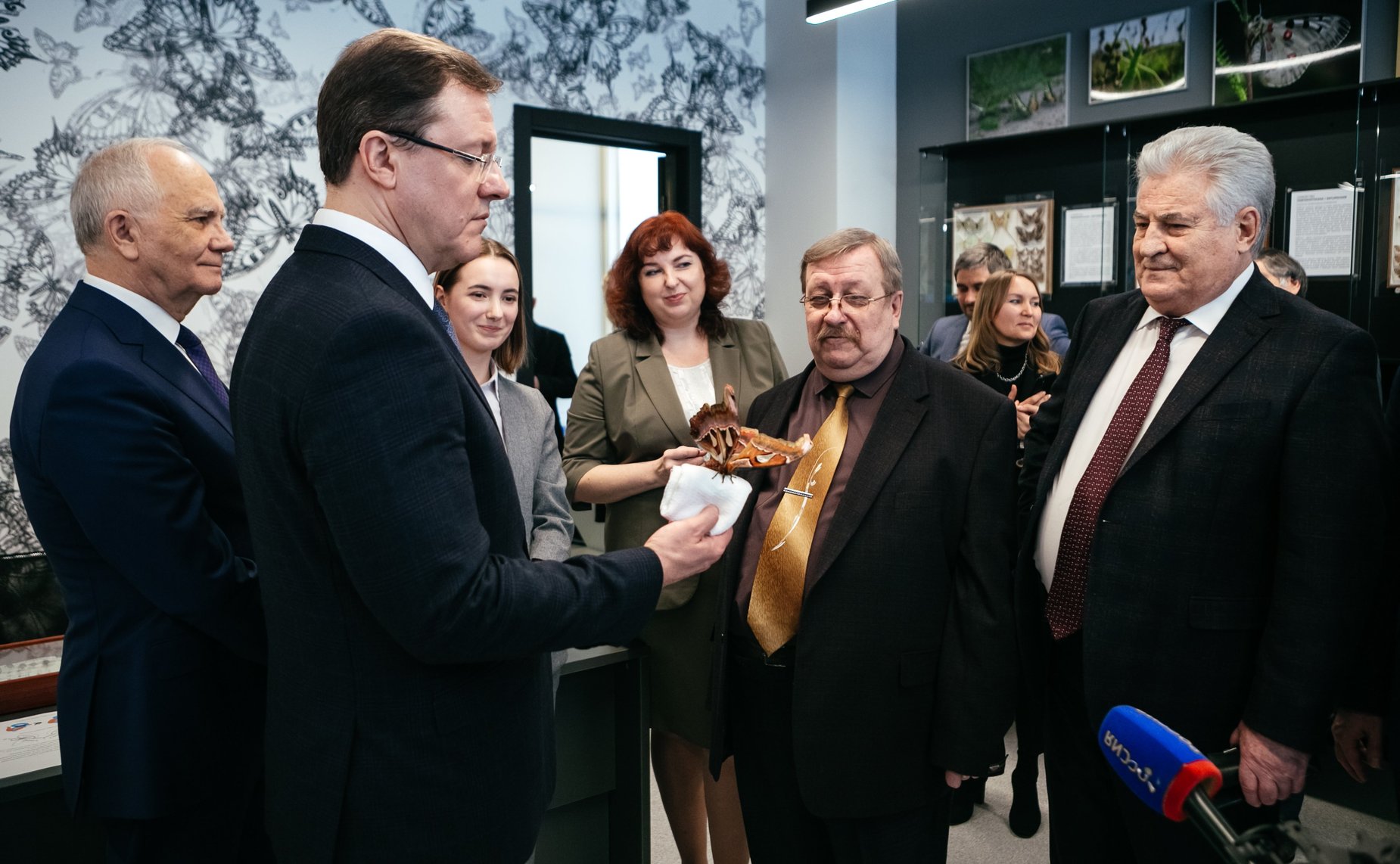 Фарит Мухаметшин в ходе поездки в регион принял участие в мероприятиях, приуроченных ко Дню российской науки