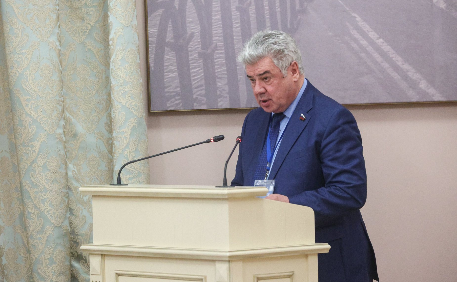 Виктор Бондарев
