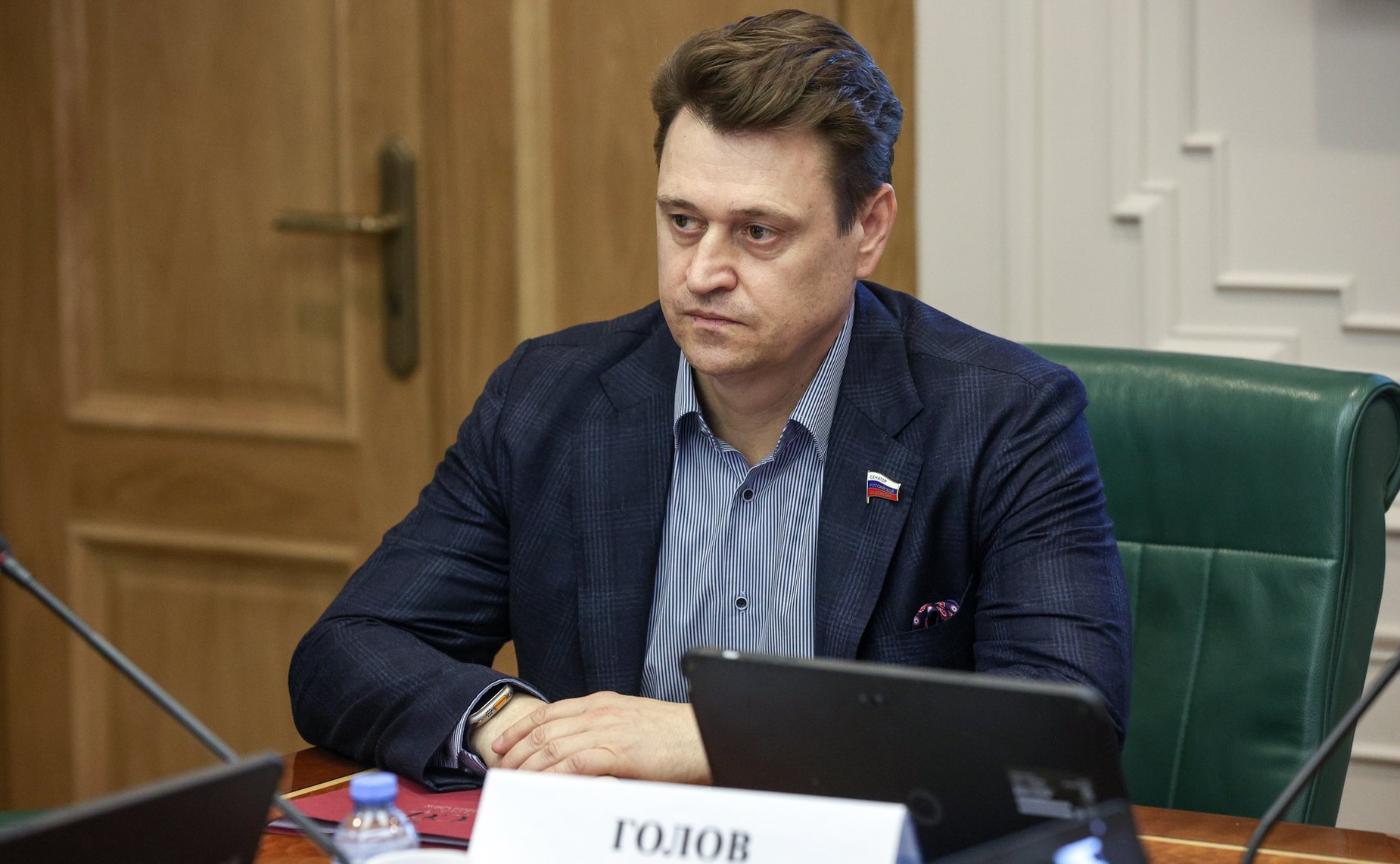 Олег Голов