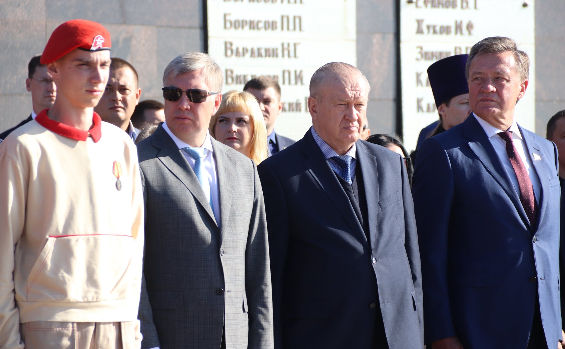 Сергей Рябухин принял участие в прошедшем в Ульяновске митинге-реквиеме в День солидарности в борьбе с терроризмом