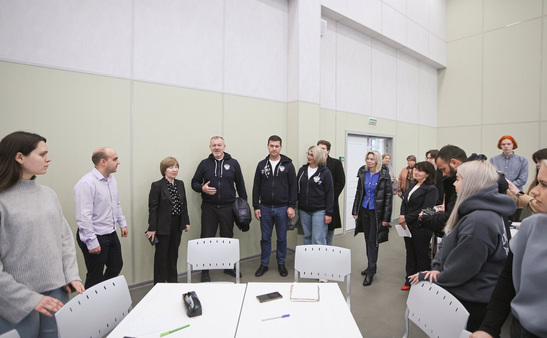 Сенаторы РФ посетили учебно-лабораторный корпус Псковского ГУ