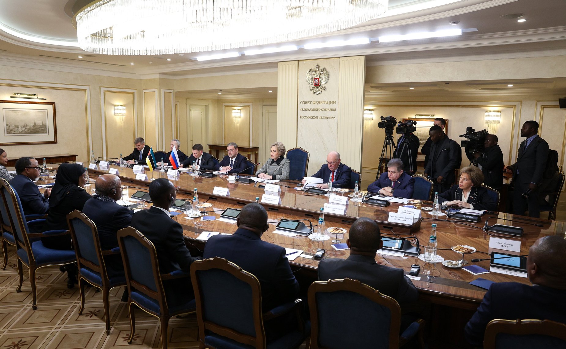 Встреча Председателя Совета Федерации Валентины Матвиенко с Председателем Ассамблеи Республики Мозамбик Маргаридой Адамужи Талапой