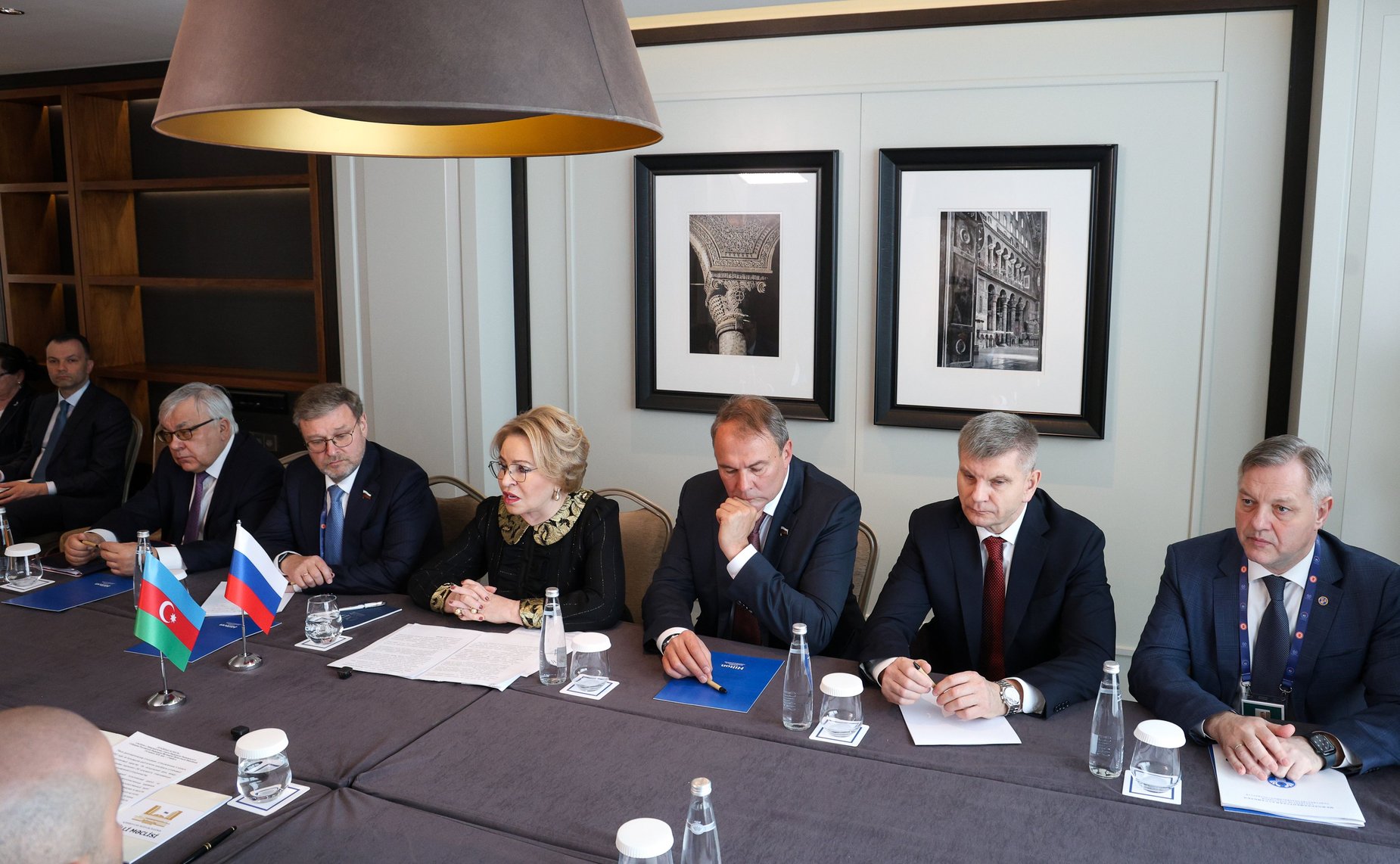 Председатель Совета Федерации Валентина Матвиенко провела встречу с Председателем Милли Меджлиса Азербайджанской Республики Сагибой Гафаровой