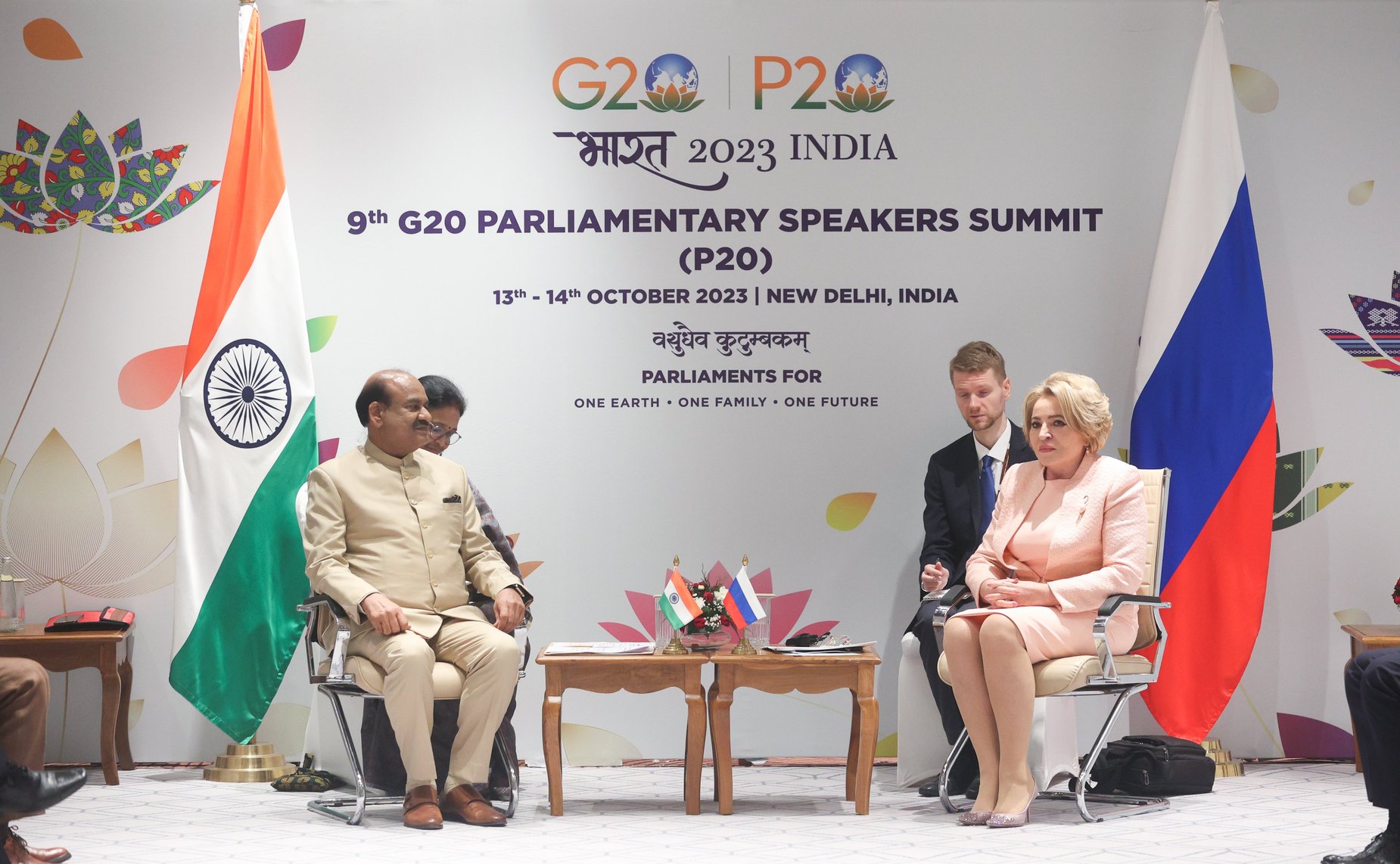 Председатель Совета Федерации Валентина Матвиенко провела переговоры со Спикером Народной палаты Парламента Республики Индия Омом Бирлой в рамках девятого Саммита спикеров парламентов стран «Группы двадцати» в Нью-Дели
