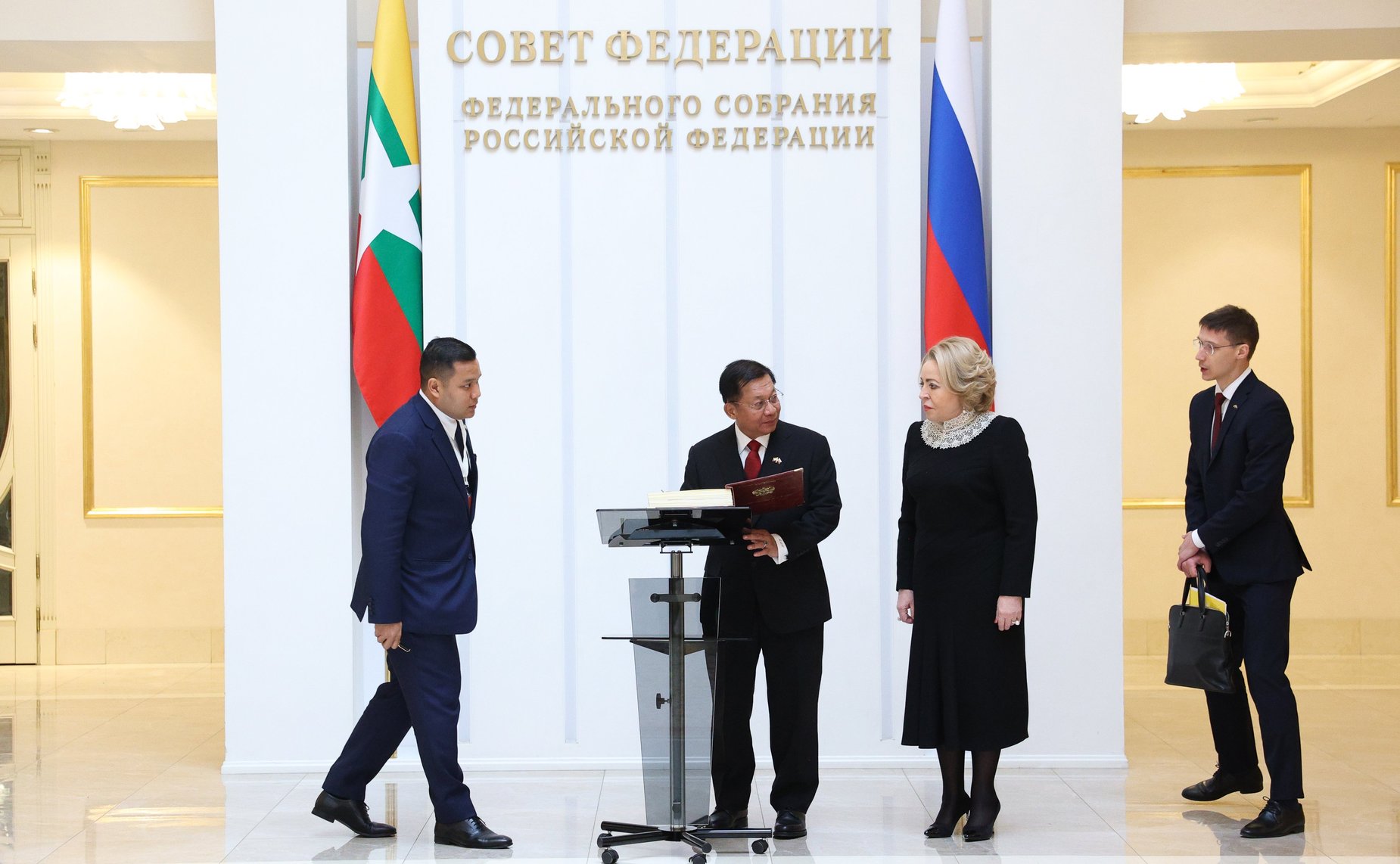 Валентина Матвиенко провела встречу с Премьер-министром Республики Союз Мьянма Мин Аун Хлайном