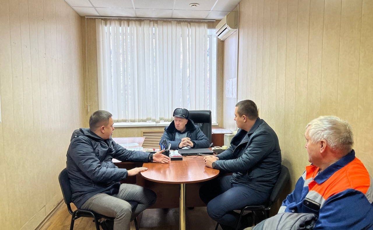 Айрат Гибатдинов провел встречу с сотрудниками Ульяновского предприятия