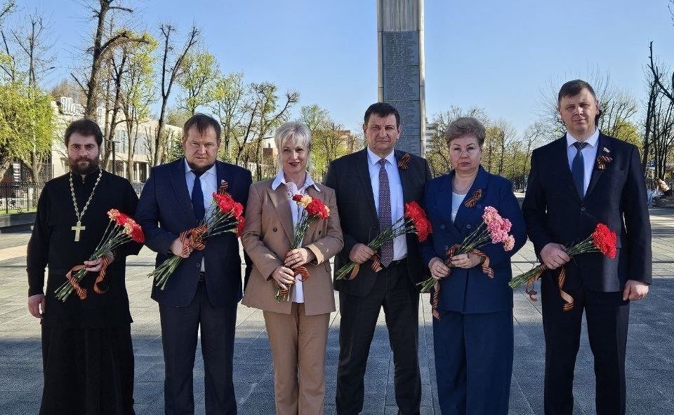 Ольга Бас в ходе поездки в регион приняла участие во встрече между парламентариями Народного Совета ЛНР и Смоленской областной Думы