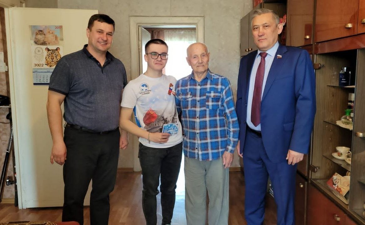 Юрий Валяев принял участие в акции «Сад памяти»