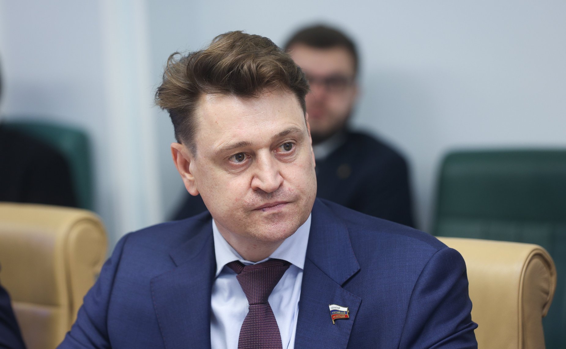 Олег Голов