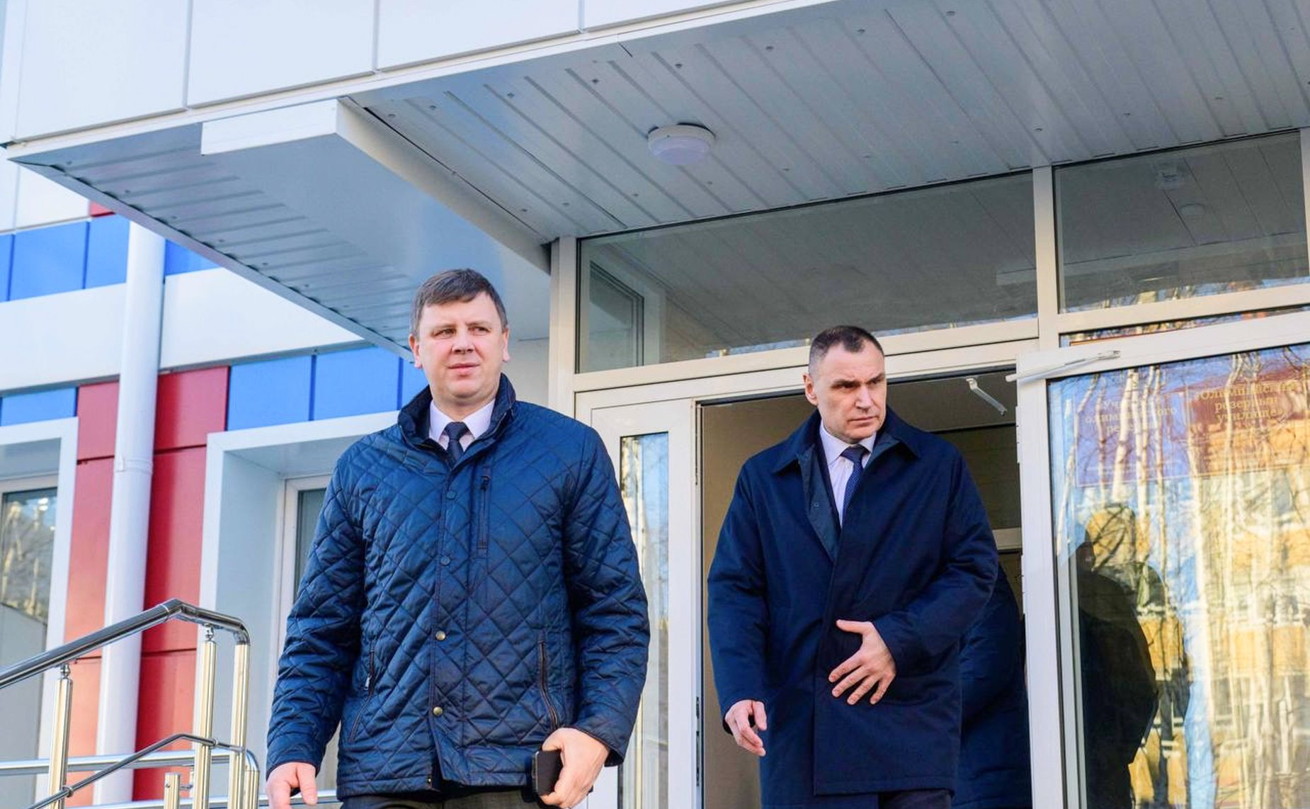 В рамках рабочей поездки сенаторы РФ совместно с главой Республики Марий Эл Юрием Зайцевым посетили в Йошкар-Оле универсальный крытый легкоатлетический манеж «Арена Марий Эл», учебный корпус Училища Олимпийского резерва