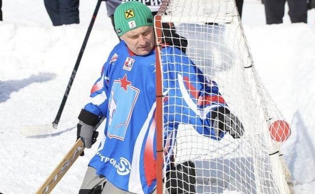 Андрей Хапочкин посетил чемпионат детсадовской хоккейной лиги «Хоккей в валенках»