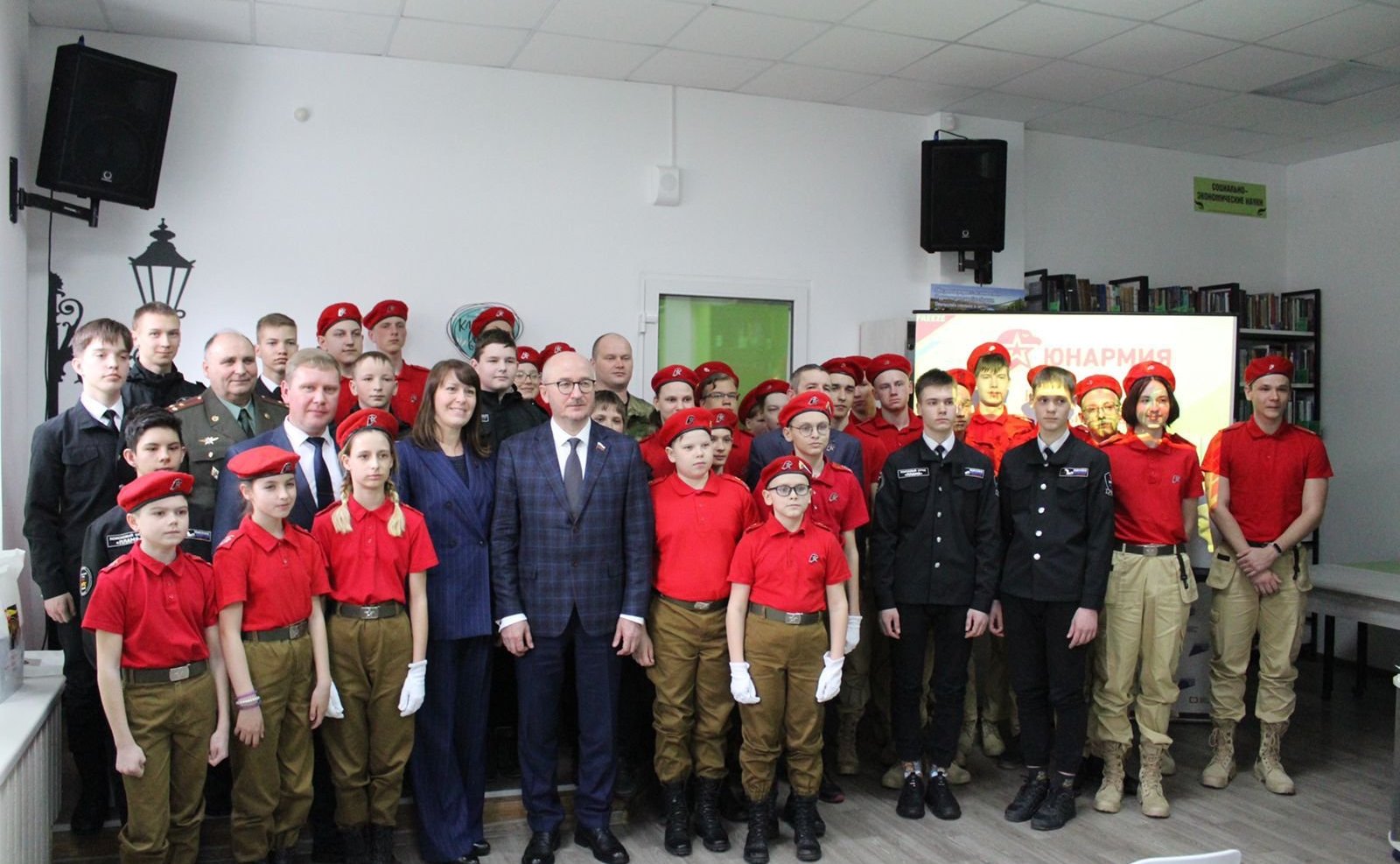 Олег Цепкин в ходе посещения муниципалитетов области рассказал о спецоперации на Украине