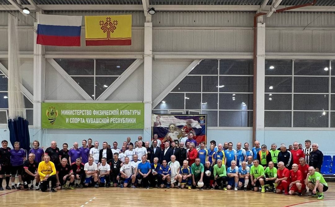 Николай Владимиров поздравил ветеранов спорта с праздником