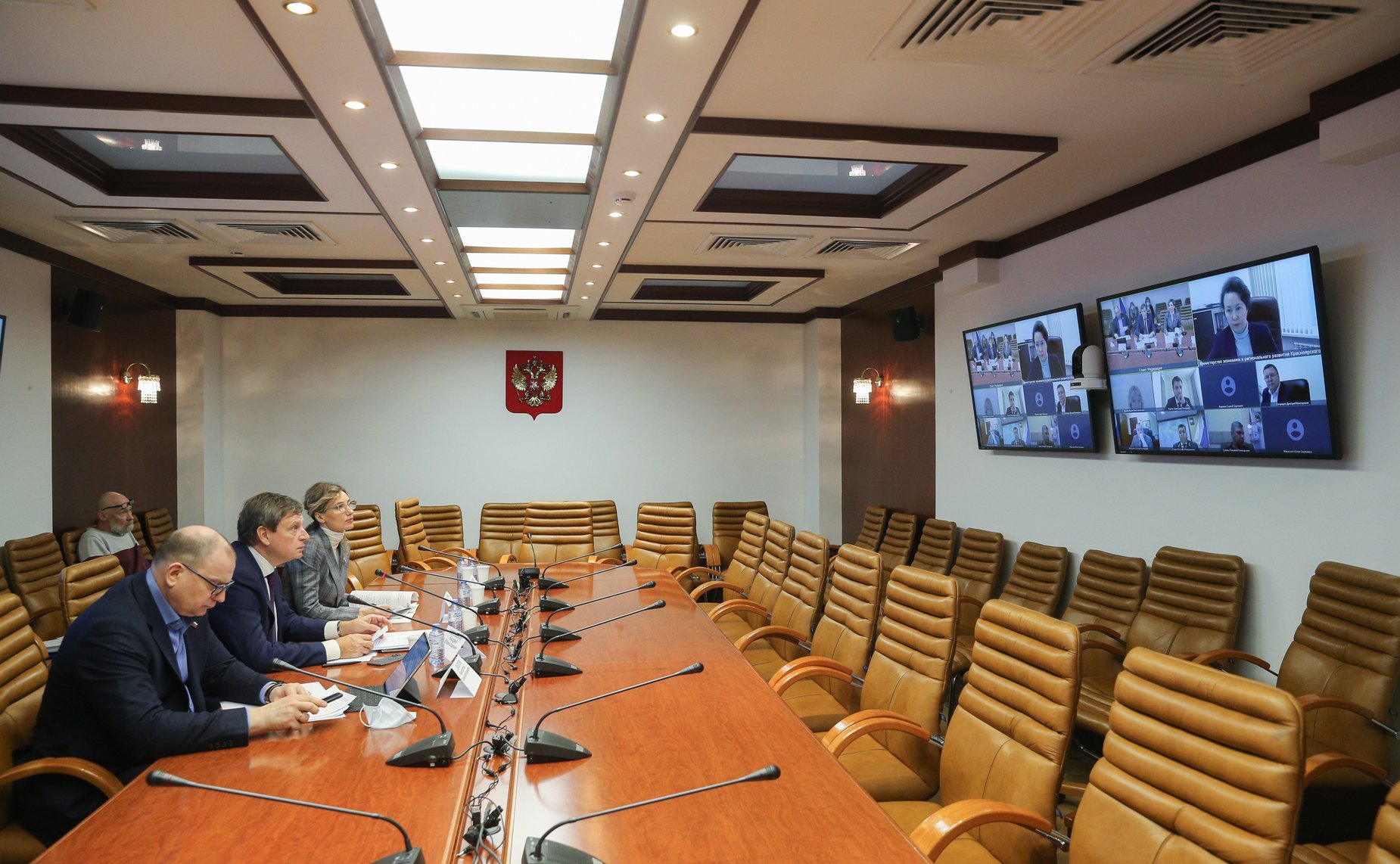 Совещание на тему «Меры налоговой поддержки, направленные на стимулирование развития Северного морского пути»