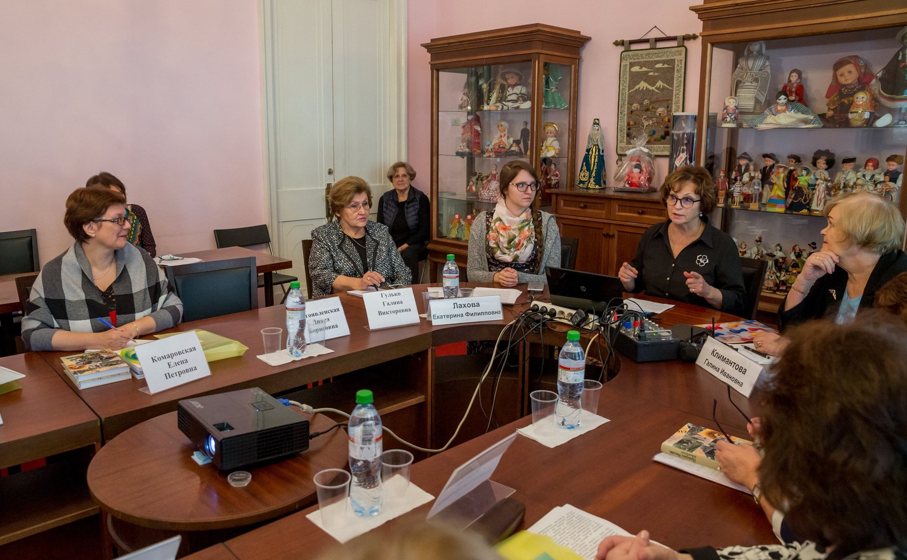 Е. Лахова открыла научно-практическую конференцию, посвященную женщинам, занимающимся научной деятельностью