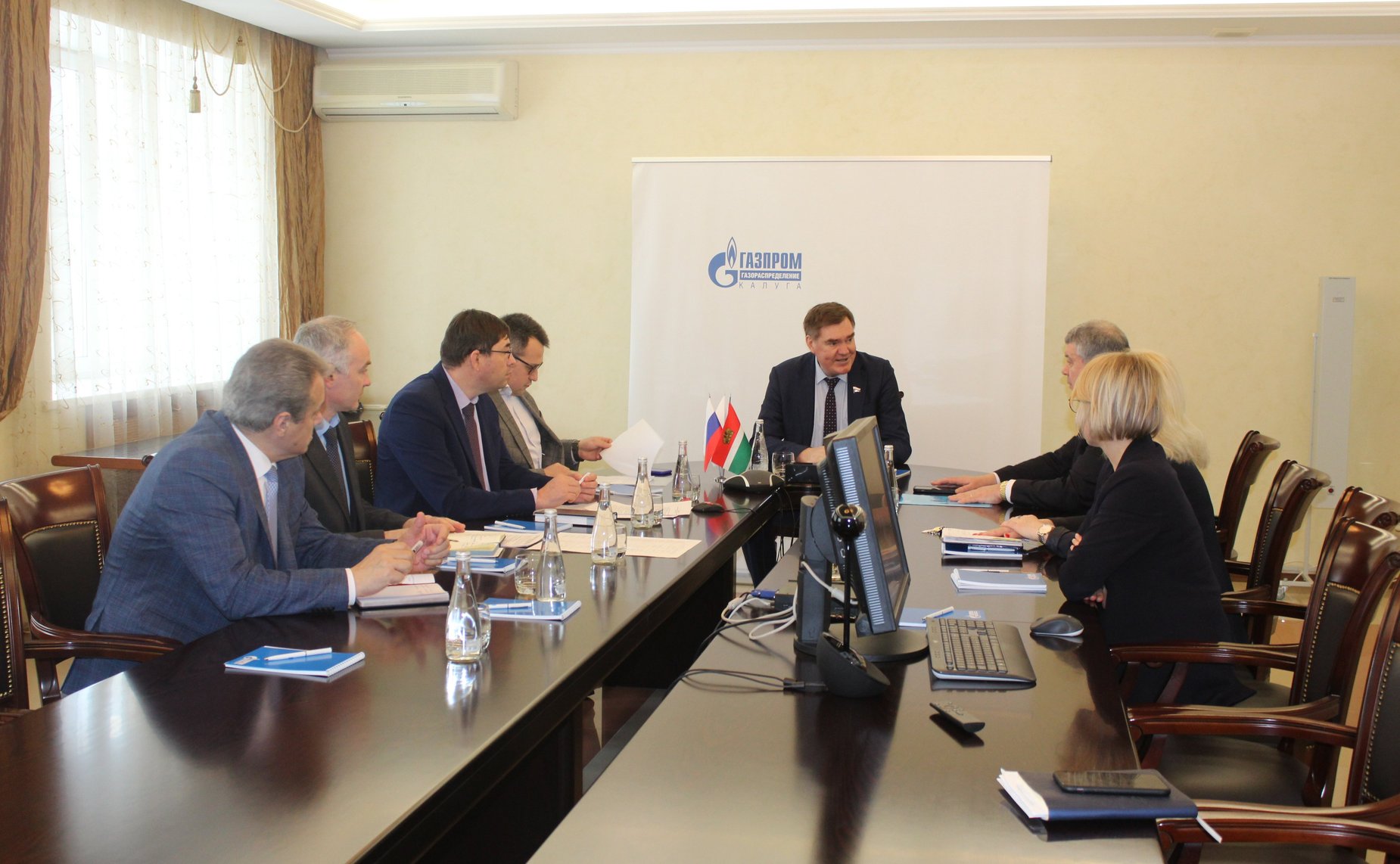 Александр Савин провел совещание по ситуации с проверками внутридомового и внутриквартирного газового оборудования в Калужской области