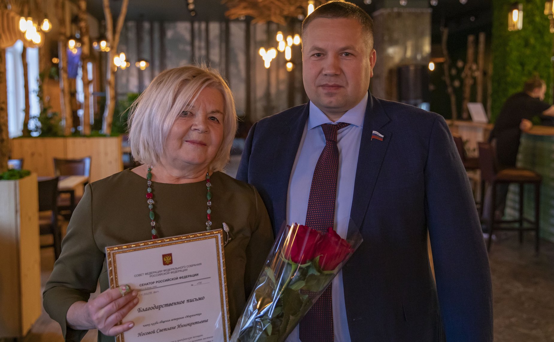 Денис Гусев в ходе работы в регионе принял участие в торжестве по случаю юбилея создания клуба общения пенсионеров «Миряночка»