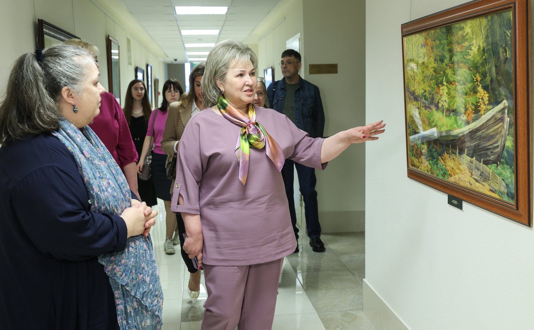 В Совете Федерацию открылась выставка картин «Сказки русского леса»