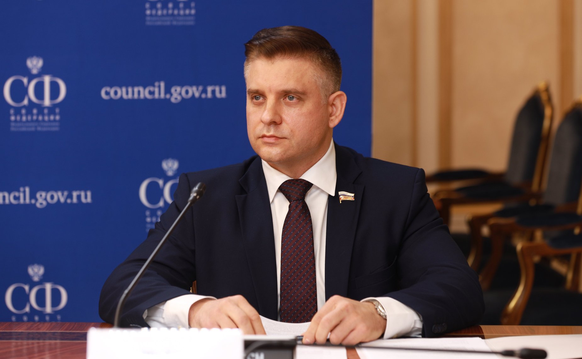 Юрий Архаров