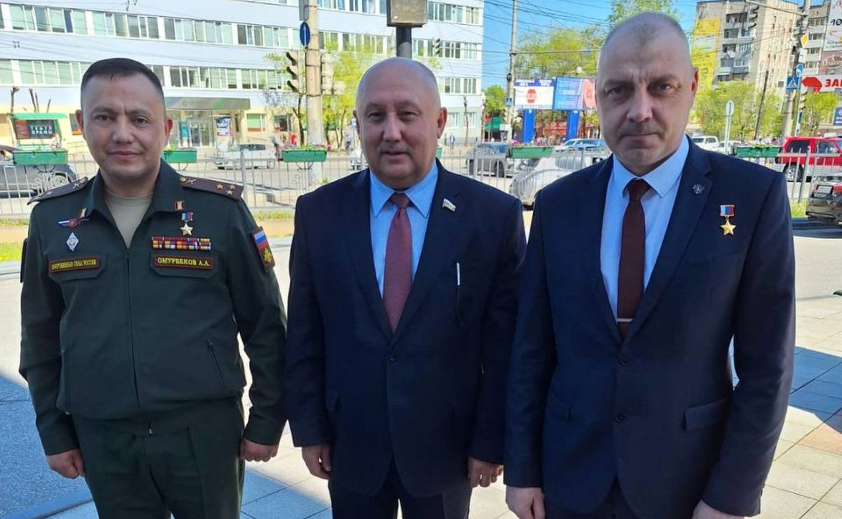 Андрей Базилевский выступил на торжественном собрании, посвященном 30-летию образования Законодательной Думы Хабаровского края и вручил благодарственные письма Совета Федерации