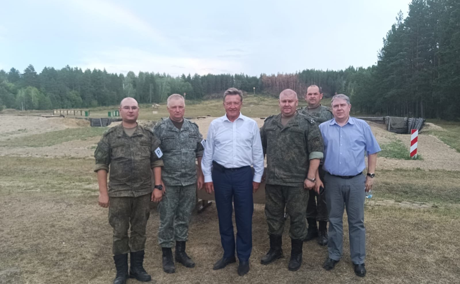 Сергей Рябухин в ходе рабочей поездки в регион посетил учебный центр войск связи Ульяновского гарнизона